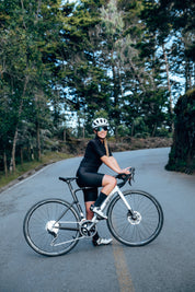 Bicicleta de ruta en carbono LEGEND TUMBAGA Grupo Shimano 105 DI2 12 velocidades