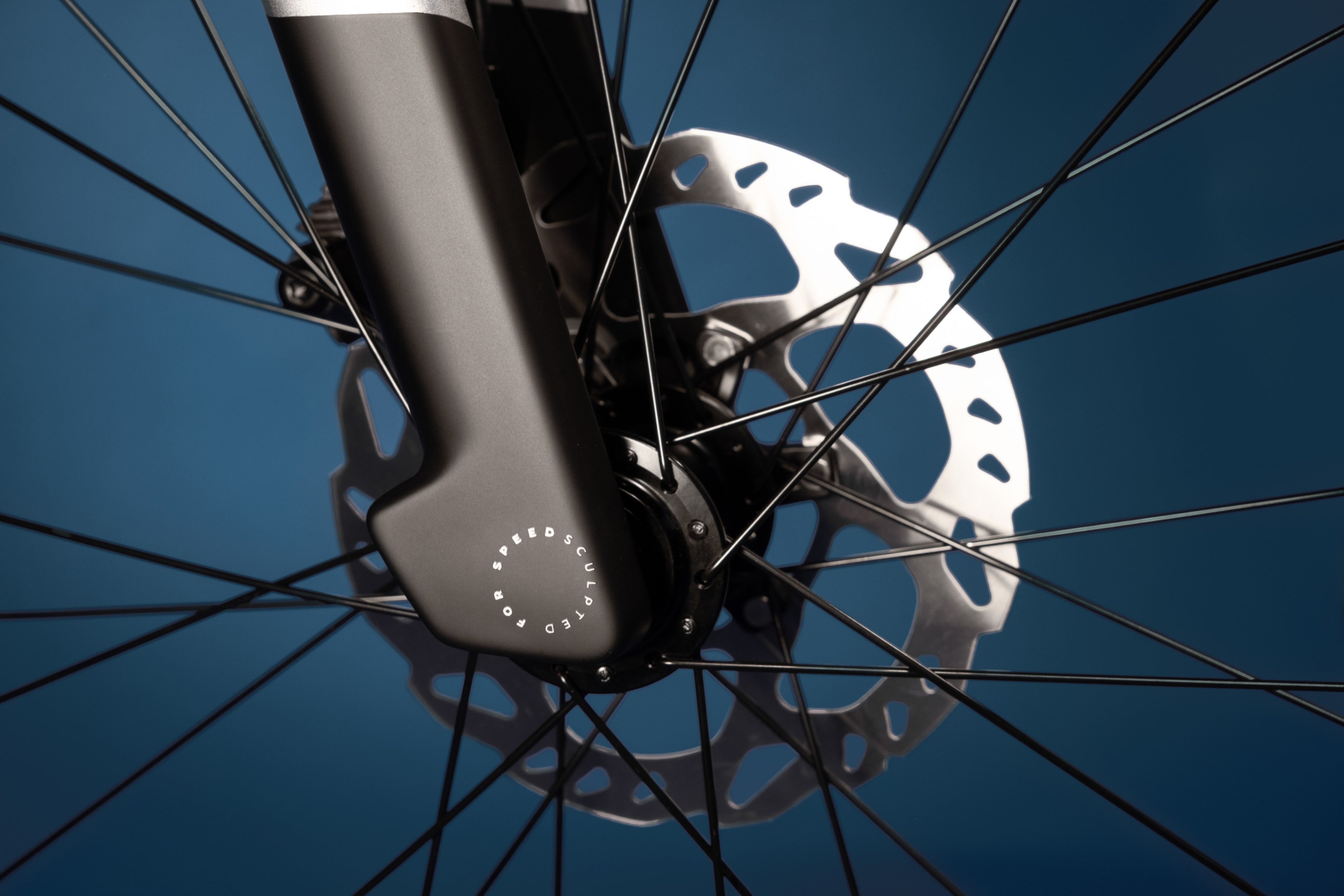 Bicicleta de ruta en carbono LEGEND TUMBAGA Grupo Shimano 105 DI2 12 velocidades