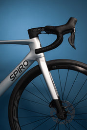 Bicicleta de ruta en carbono LEGEND TUMBAGA Grupo Shimano 105 DI2 12 velocidades