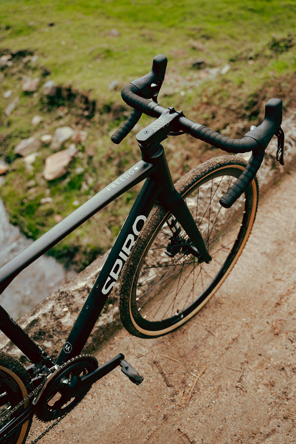 Bicicleta de gravel/ruta en aluminio Freedom Disc Cóndor de los Andes