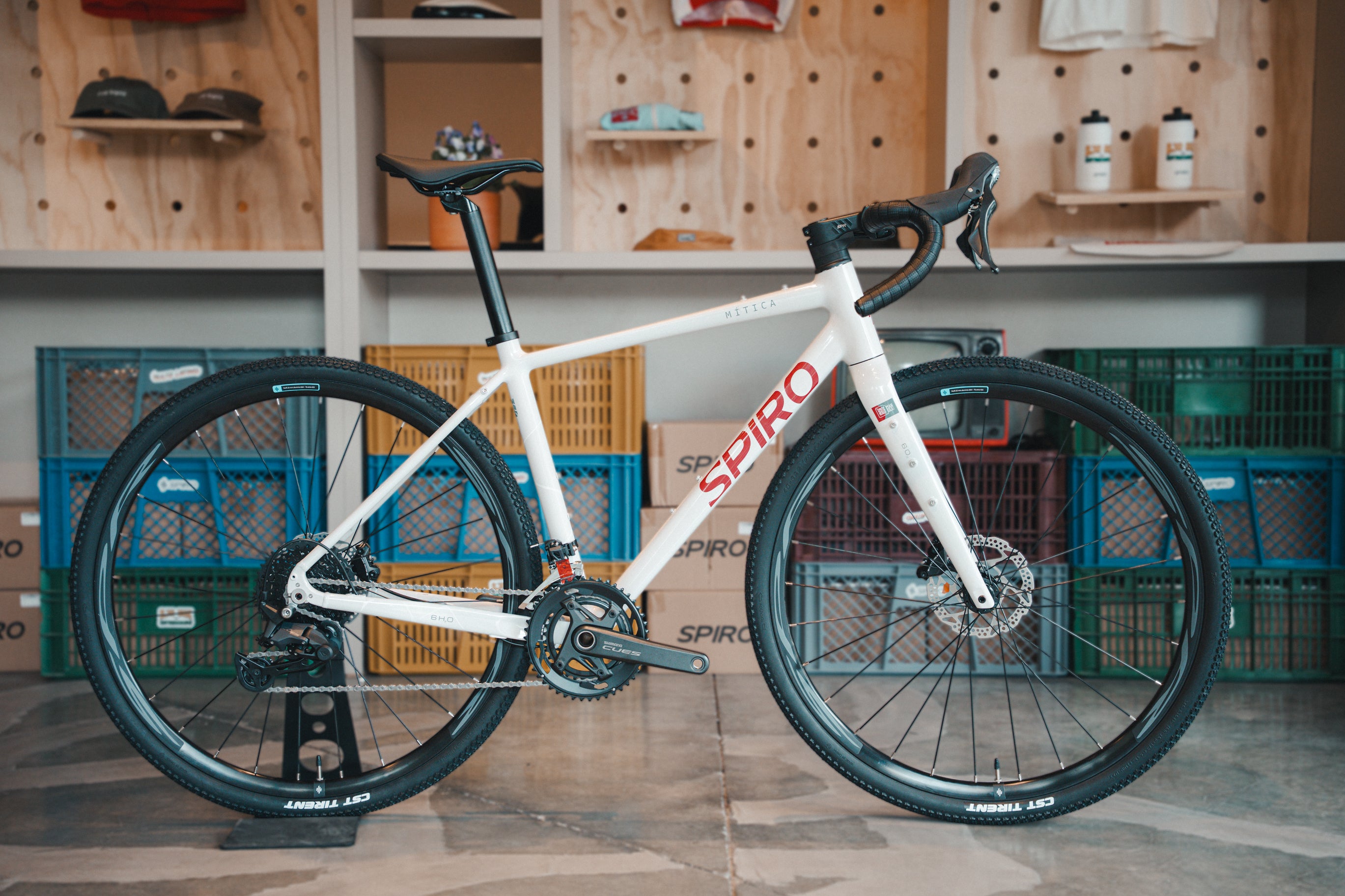 Bicicleta de gravel MÍTICA grupo Shimano Cues 2x10 Vel.