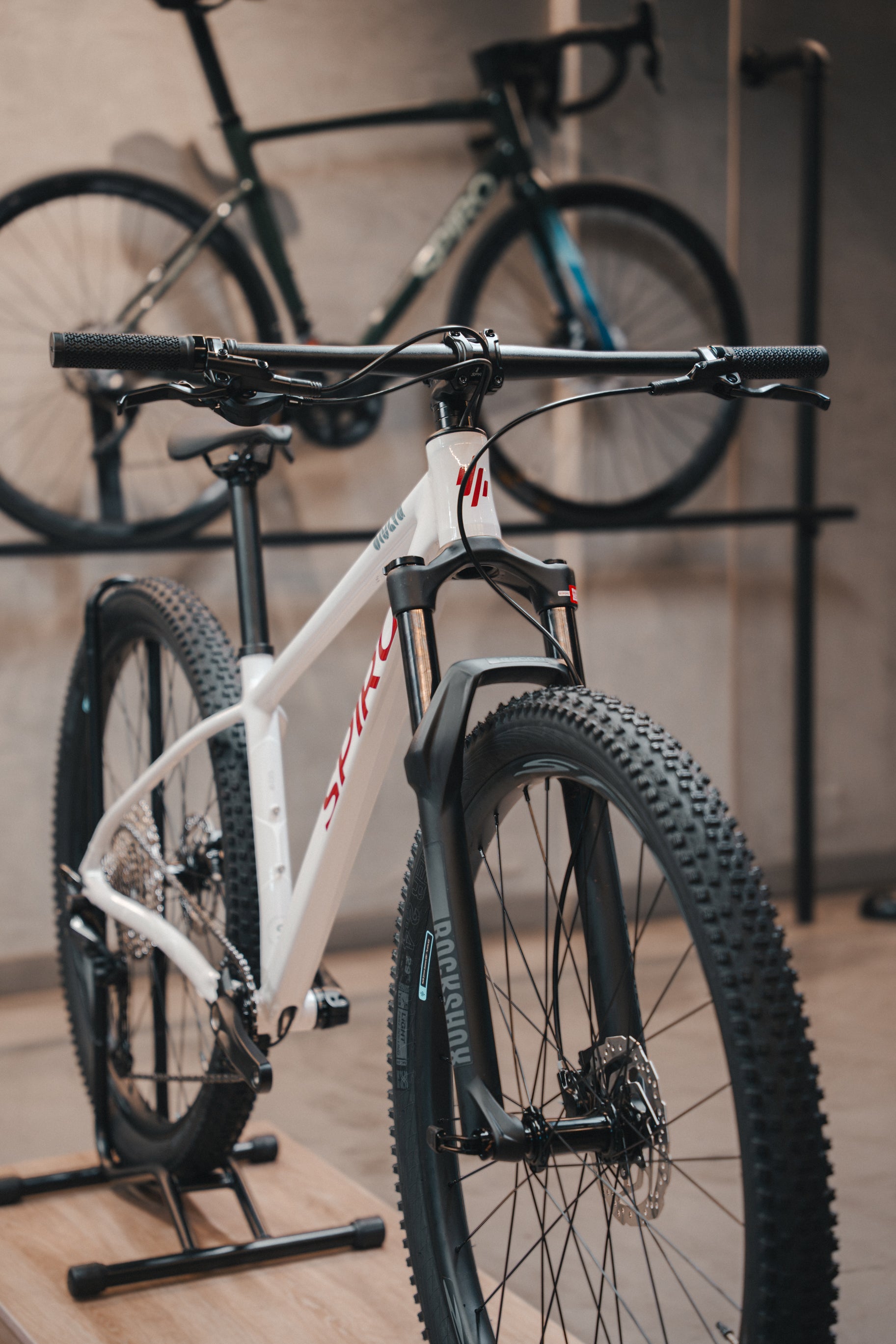 Bicicleta de montaña OCULTA grupo Shimano Deore NS 1X12 Vel.