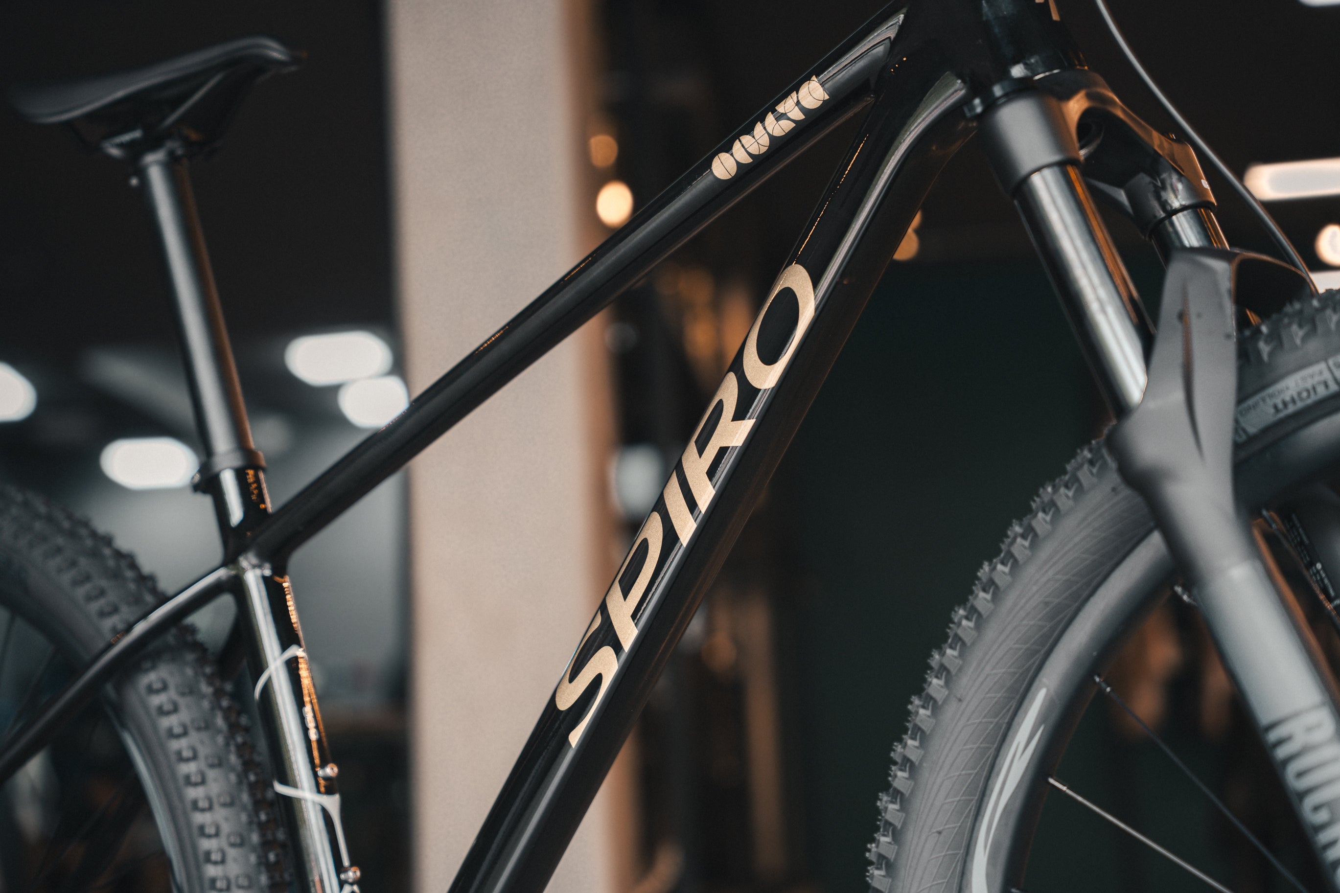 Bicicleta de montaña OCULTA grupo Shimano Deore NS 1X12 Vel.