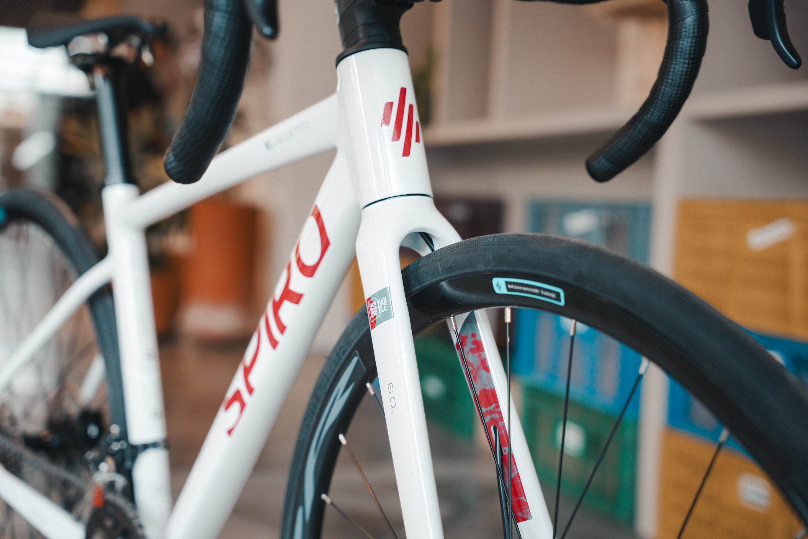 Bicicleta de ruta ELEMENTO grupo LTWOO R5 2x9 vel.