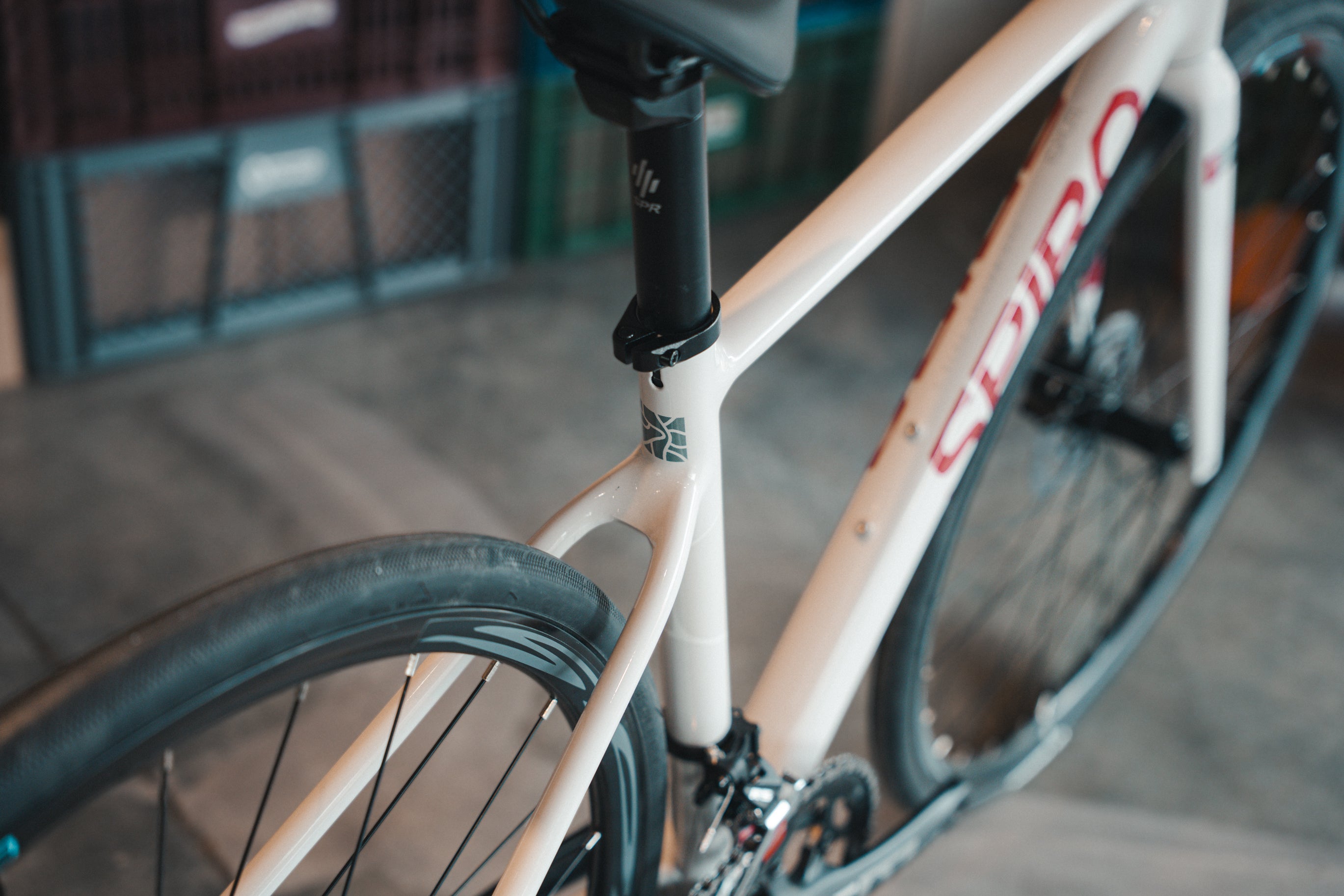 Bicicleta de ruta ELEMENTO grupo LTWOO R5 2x9 vel.