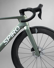 Bicicleta de ruta LEGEND DISC AERO grupo Shimano 105 DI2 2X12 Vel.