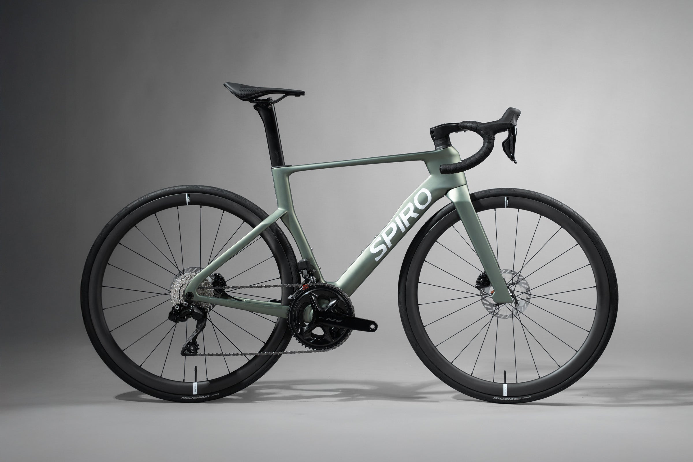 Bicicleta_Ruta_Legend_Aero_Shimano_105_DI2_ruedas_38_736f546c-e83b-46c2-aa92-4b16854acf56.jpg