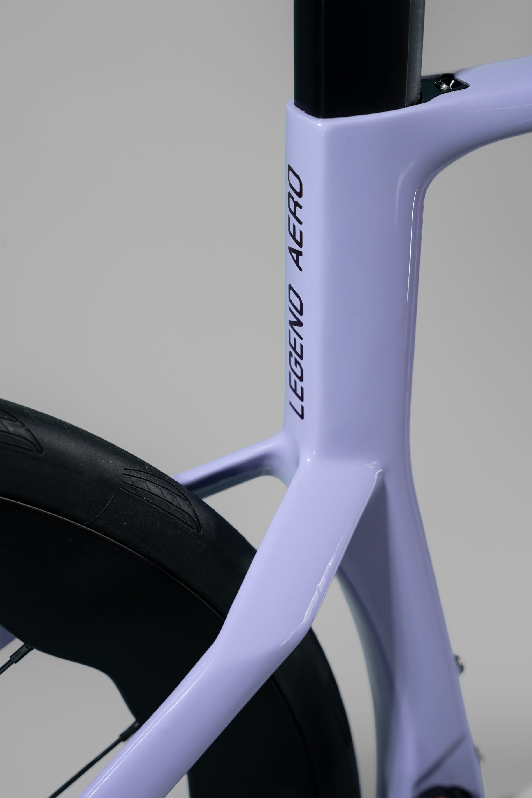 Bicicleta de ruta LEGEND DISC AERO grupo Shimano Ultegra DI2 2X12 Vel.
