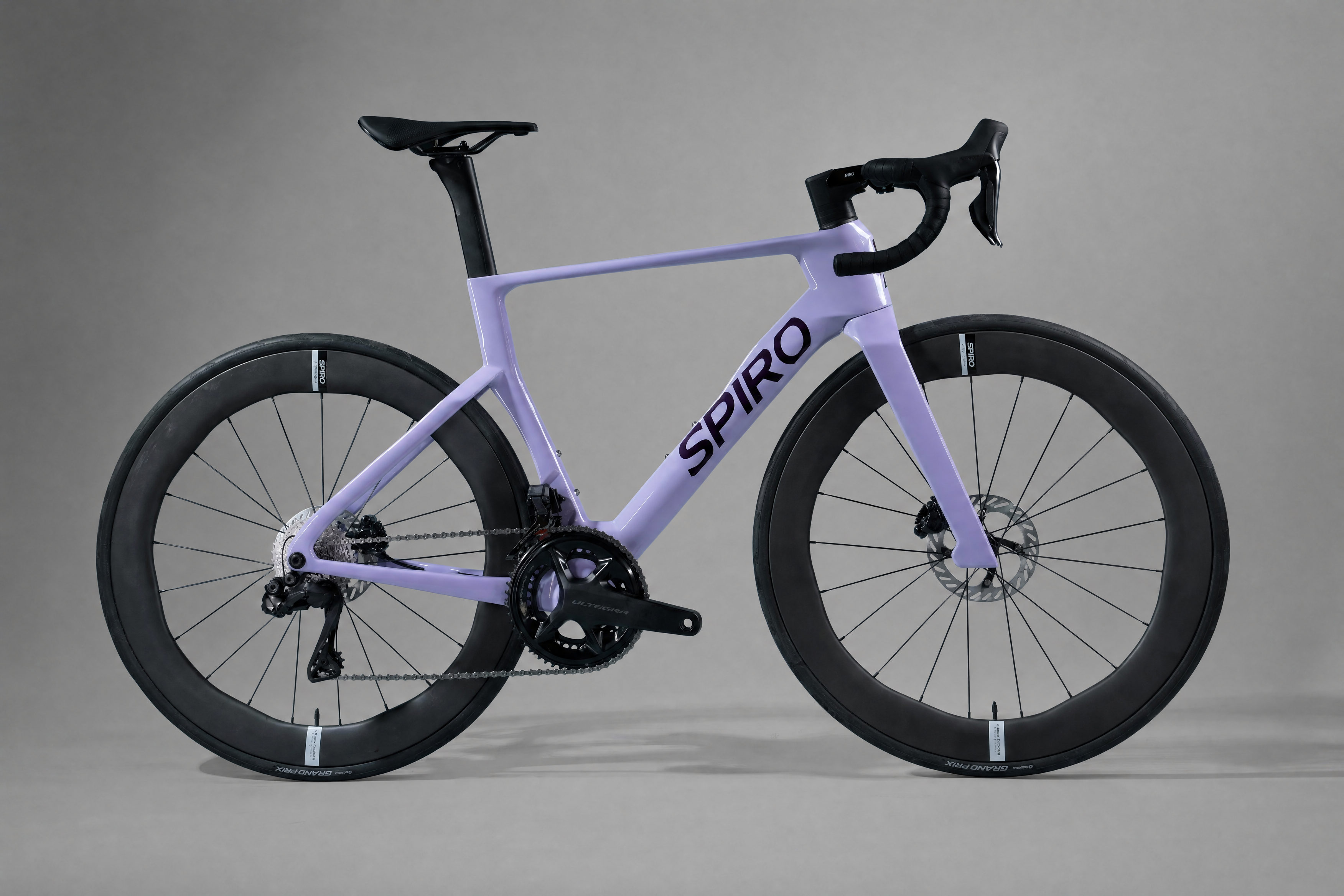 Bicicleta de ruta LEGEND AERO grupo Shimano Ultegra DI2