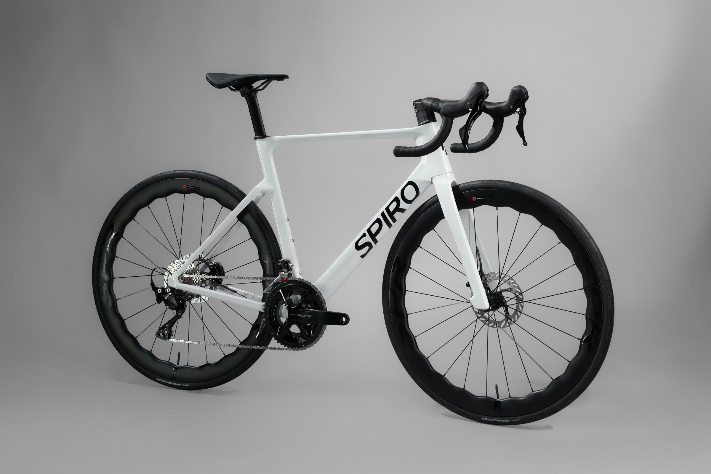Bicicleta de ruta LEGEND SL grupo Shimano 105 2x12 Vel.