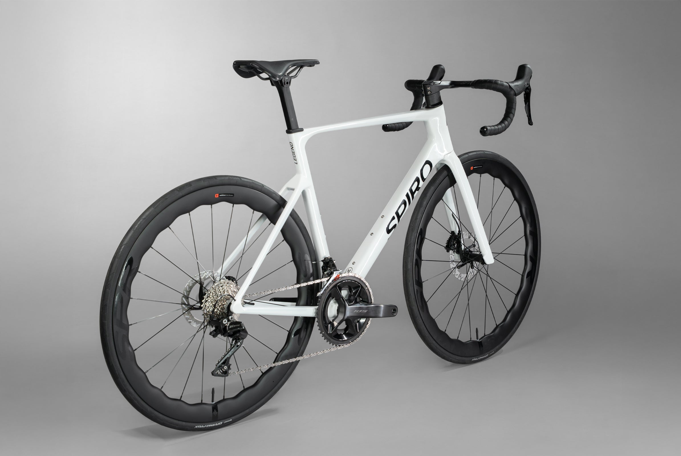 Bicicleta de ruta LEGEND SL grupo Shimano 105 2x12 Vel.