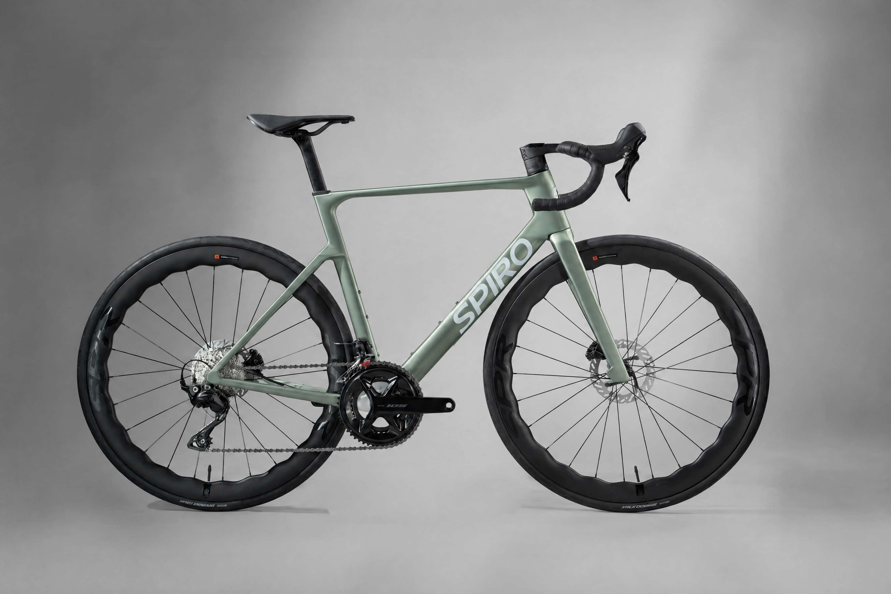 Bicicleta de ruta LEGEND SL grupo Shimano 105 2x12 Vel.