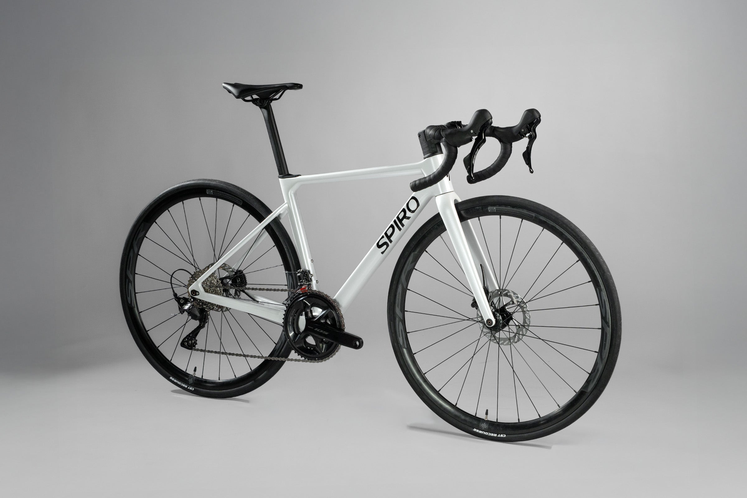 Bicicleta de ruta FREEDOM grupo Shimano 105 2X12 vel.