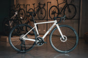 Bicicleta de ruta FREEDOM grupo Shimano 105 2X12 vel.