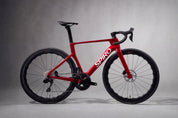 Bicicleta de ruta LEGEND AERO grupo Shimano 105 DI2