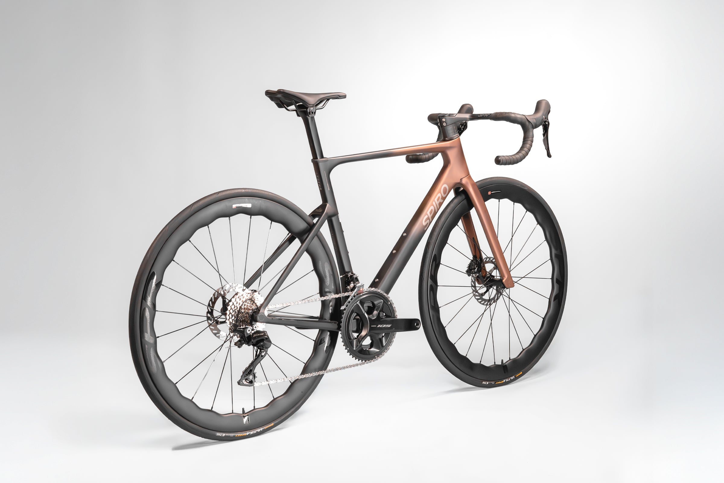 Bicicleta de ruta LEGEND SL en carbono Shimano 105