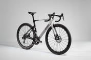Bicicleta de ruta LEGEND SL en carbono Ultegra DI2