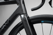 Bicicleta de ruta FREEDOM grupo Shimano 105 2X12 vel.