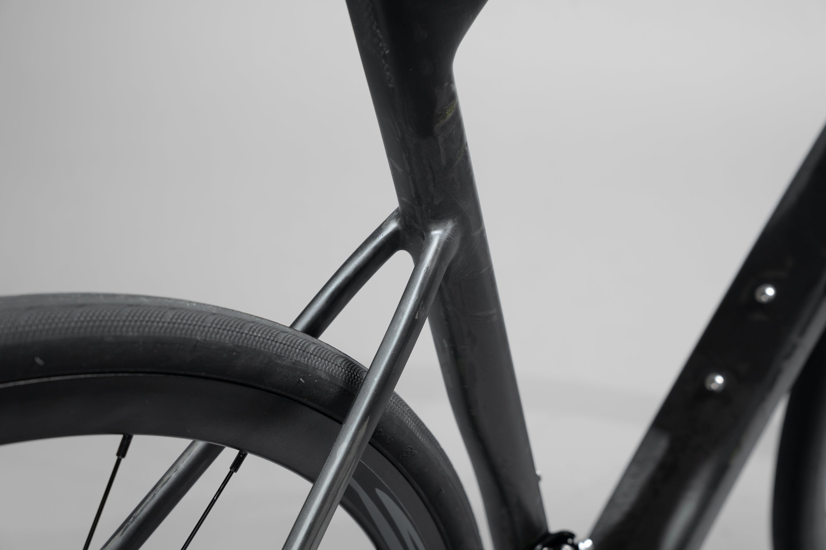 Bicicleta de ruta FREEDOM grupo Shimano 105 2X12 vel.