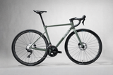 Bicicleta de ruta FREEDOM grupo Shimano 105 2X12 vel.