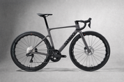 Bicicleta de ruta LEGEND SL grupo Shimano Ultegra DI2 2x12 Vel.