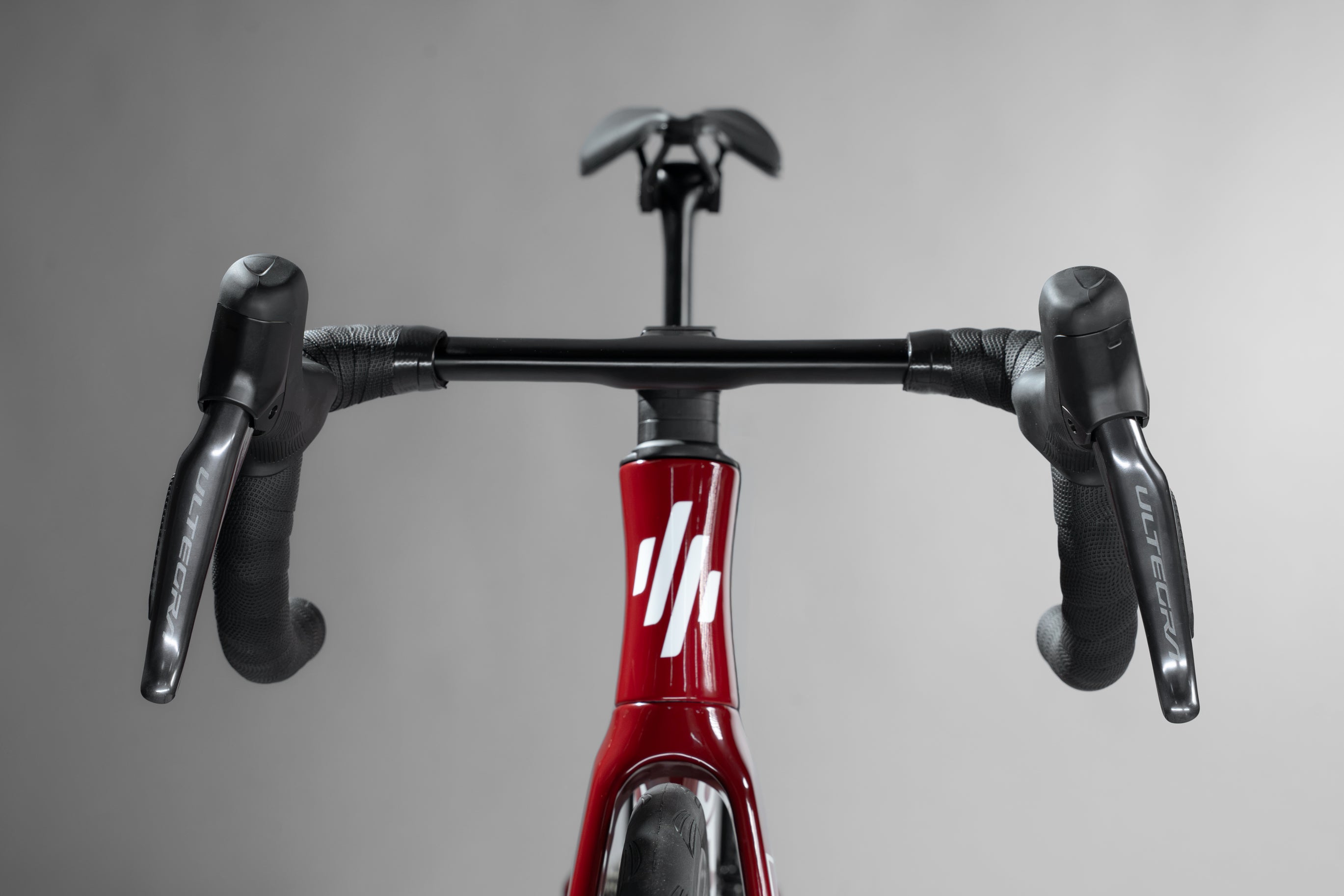 Bicicleta de ruta LEGEND SL grupo Shimano Ultegra DI2 2x12 Vel.