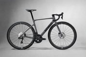 Bicicleta de ruta LEGEND SL grupo Shimano Ultegra DI2 2x12 Vel.