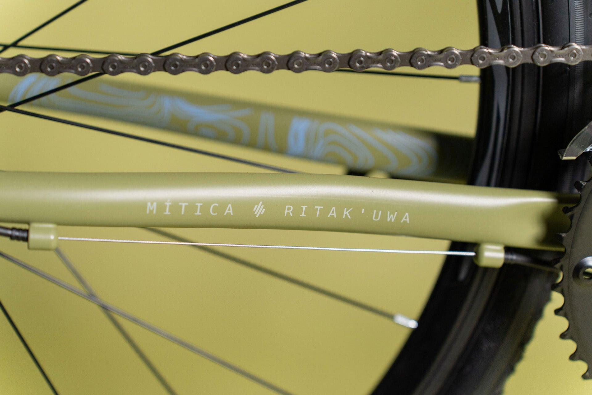 Bicicleta de ruta y gravel MITICA en aluminio grupo LTWOO R5 9 velocidades