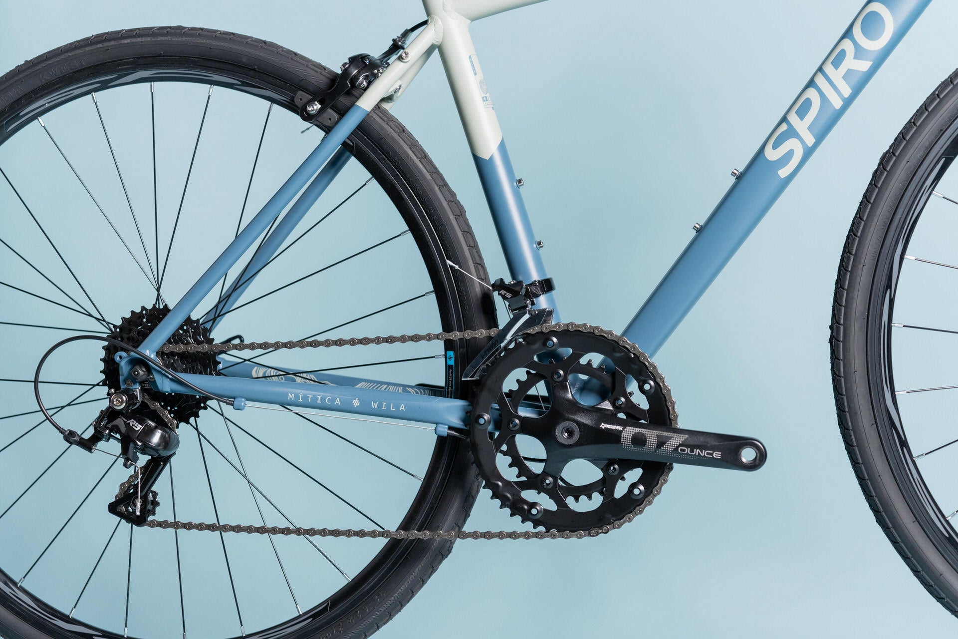 Bicicleta de ruta y gravel en aluminio MÍTICA