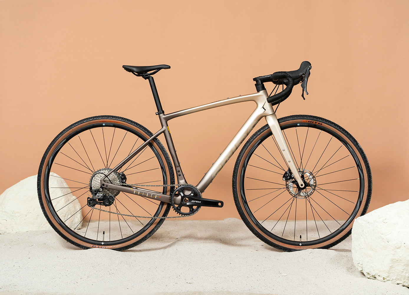 Bicicleta de gravel en carbono ORIGEN CUMBIA CLUB Grupo GRX 1x11 velocidades
