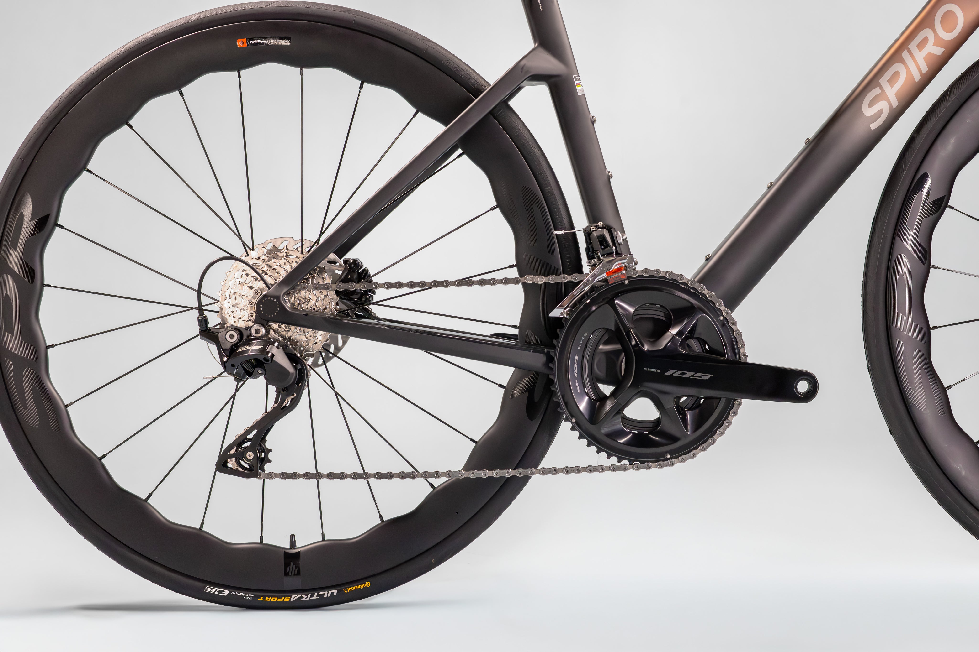 Bicicleta de ruta LEGEND SL en carbono Shimano 105