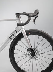 Bicicleta de ruta LEGEND SL en carbono Shimano 105