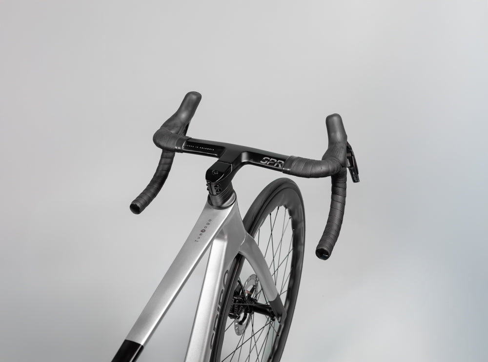 Bicicleta de ruta LEGEND SL en carbono Ultegra DI2