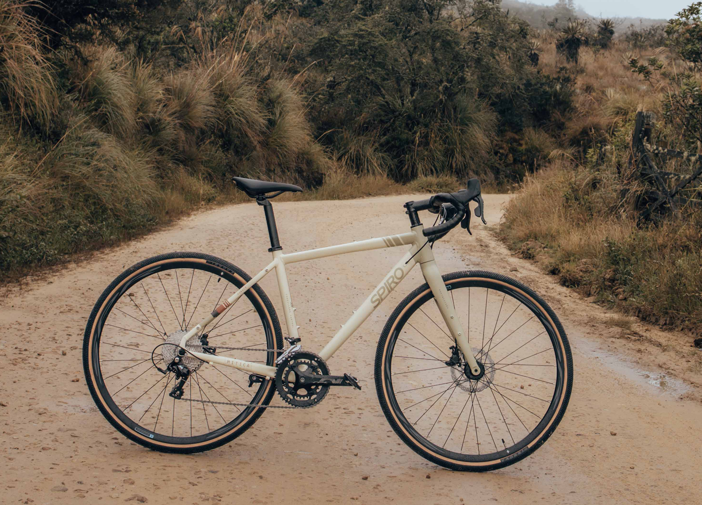 Bicicleta Gravel con Freno Hidráulico MÍTICA Disco 9V SPIRO