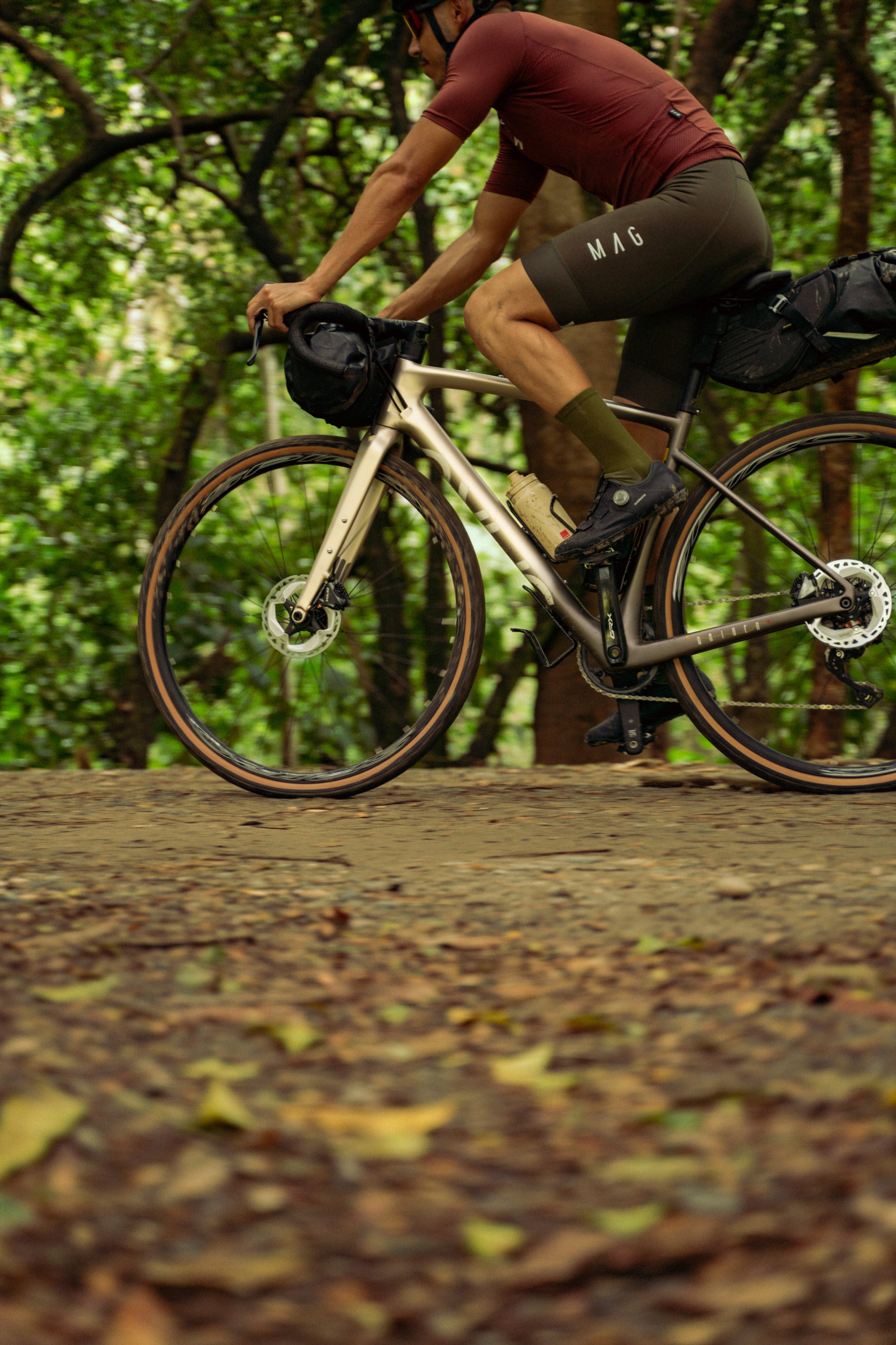 Bicicleta de gravel en carbono ORIGEN CUMBIA CLUB Grupo LTWOO 12 GRT velocidades