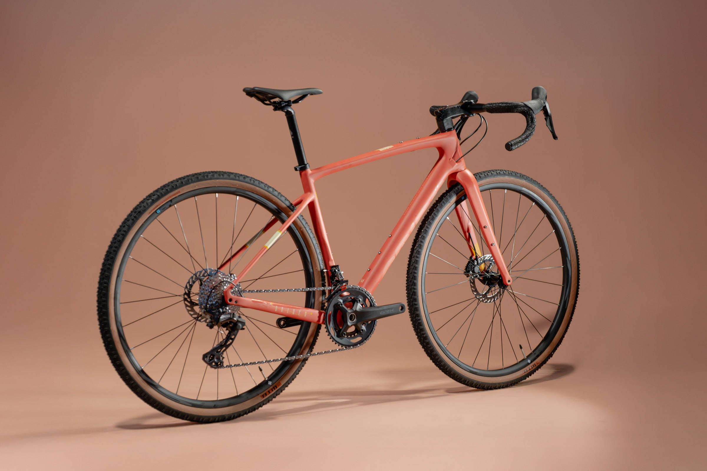 Bicicleta de gravel en carbono ORIGEN CUMBIA ZAPOTE Grupo GRX 2x12 velocidades