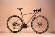 Bicicleta de gravel en aluminio ORIGEN JOROPO Grupo Shimano GRX 2x12 velocidades