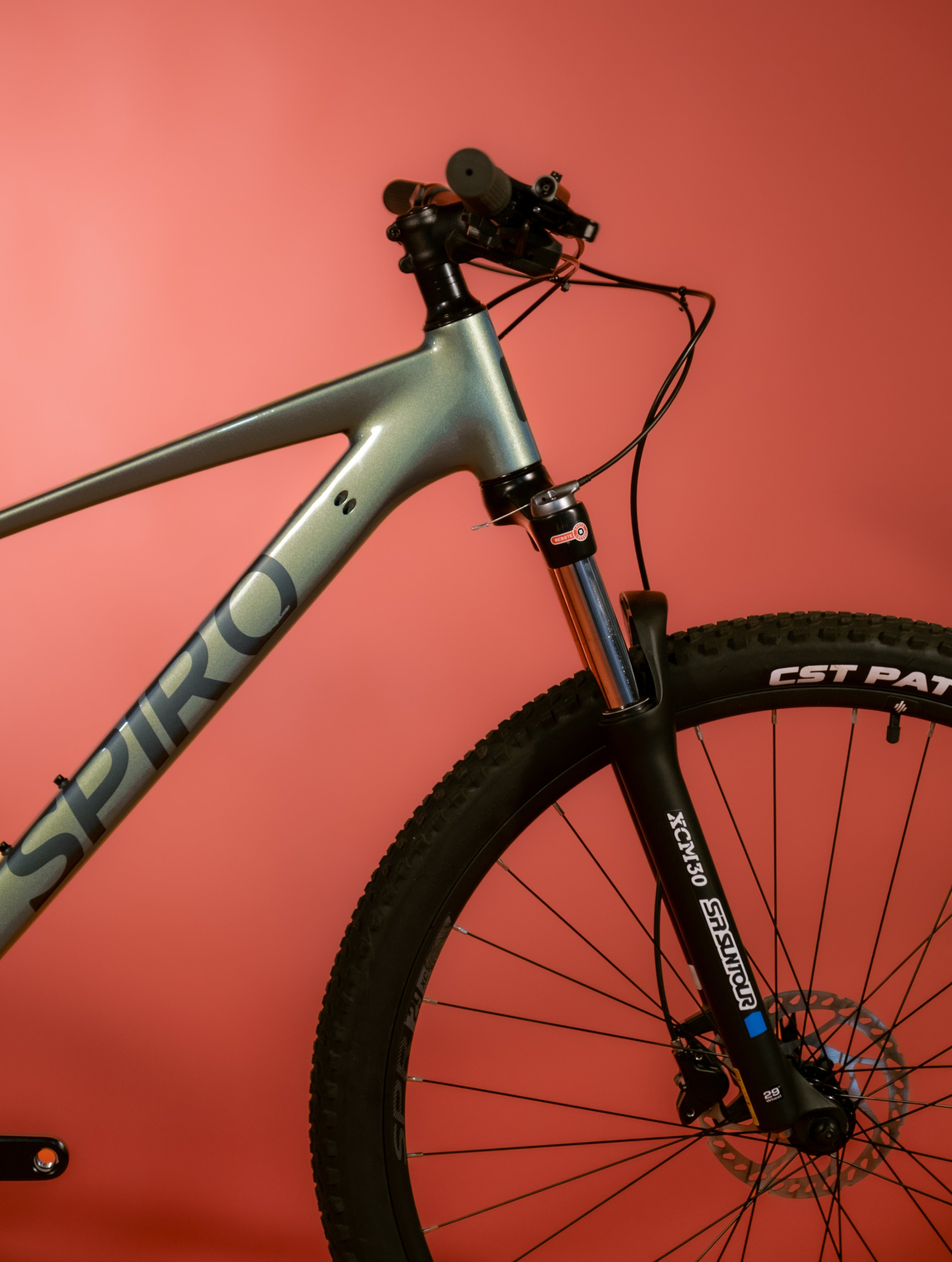 Bicicleta de MTB en aluminio GAIA BAUDÓ Grupo Shimano Cues 11 velocidades