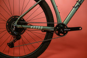 Bicicleta de MTB en aluminio GAIA BAUDÓ Grupo Shimano Cues 11 velocidades