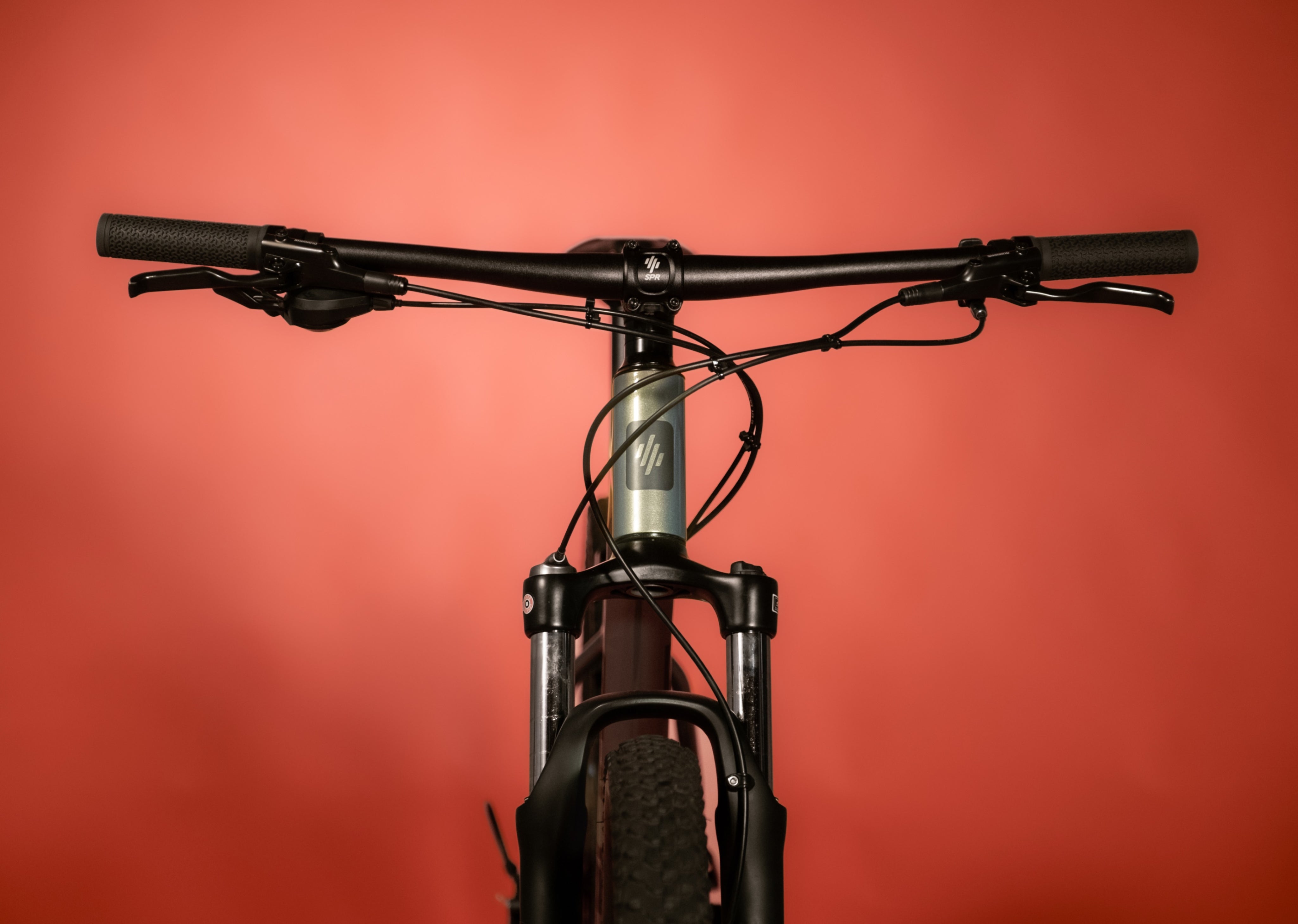Bicicleta de MTB en aluminio GAIA BAUDÓ Grupo Shimano Deore NS 12 velocidades