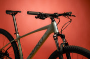 Bicicleta de MTB en aluminio GAIA BAUDÓ Grupo Shimano Deore NS 12 velocidades