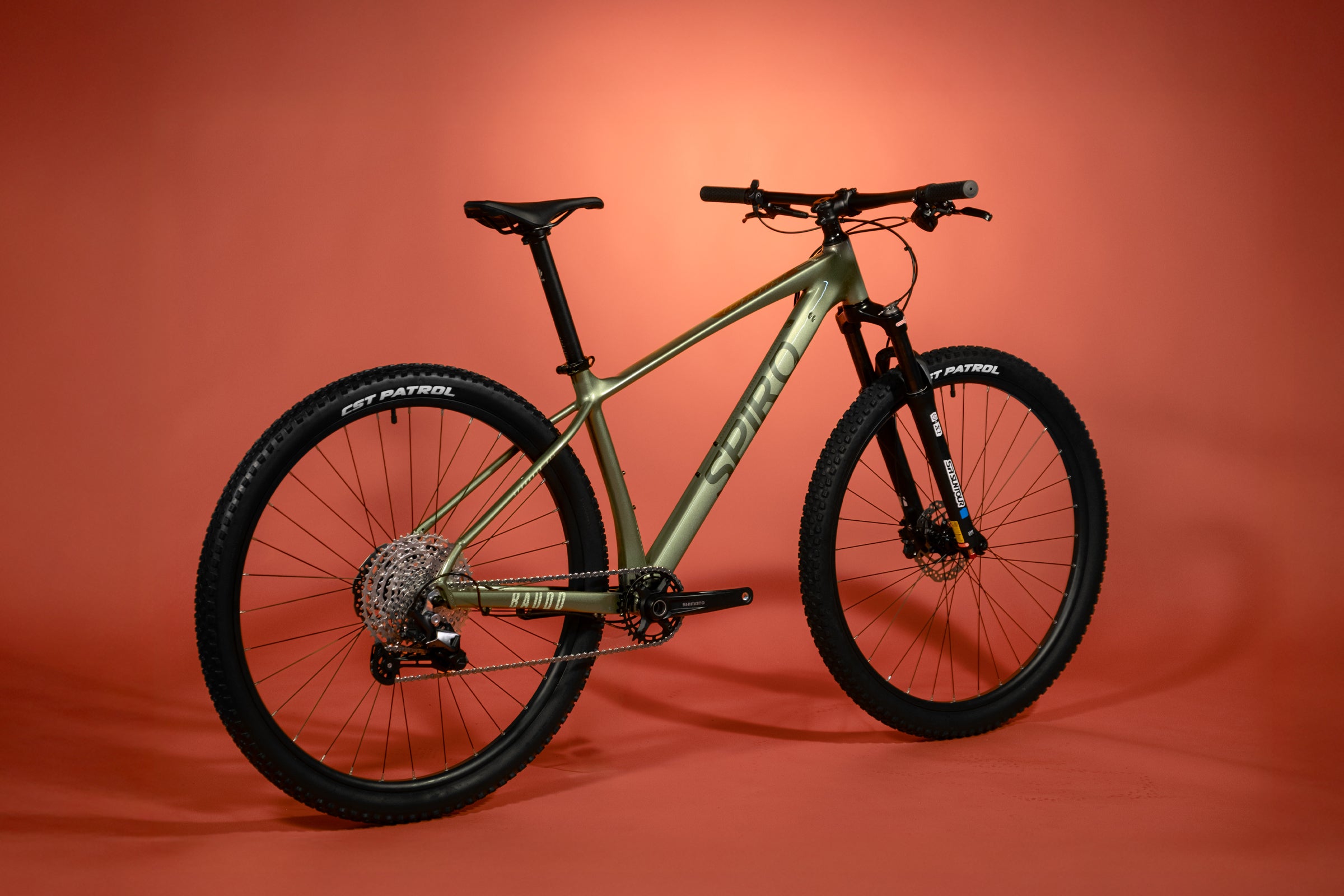 Bicicleta de MTB en aluminio GAIA BAUDÓ Grupo Shimano Deore NS 12 velocidades