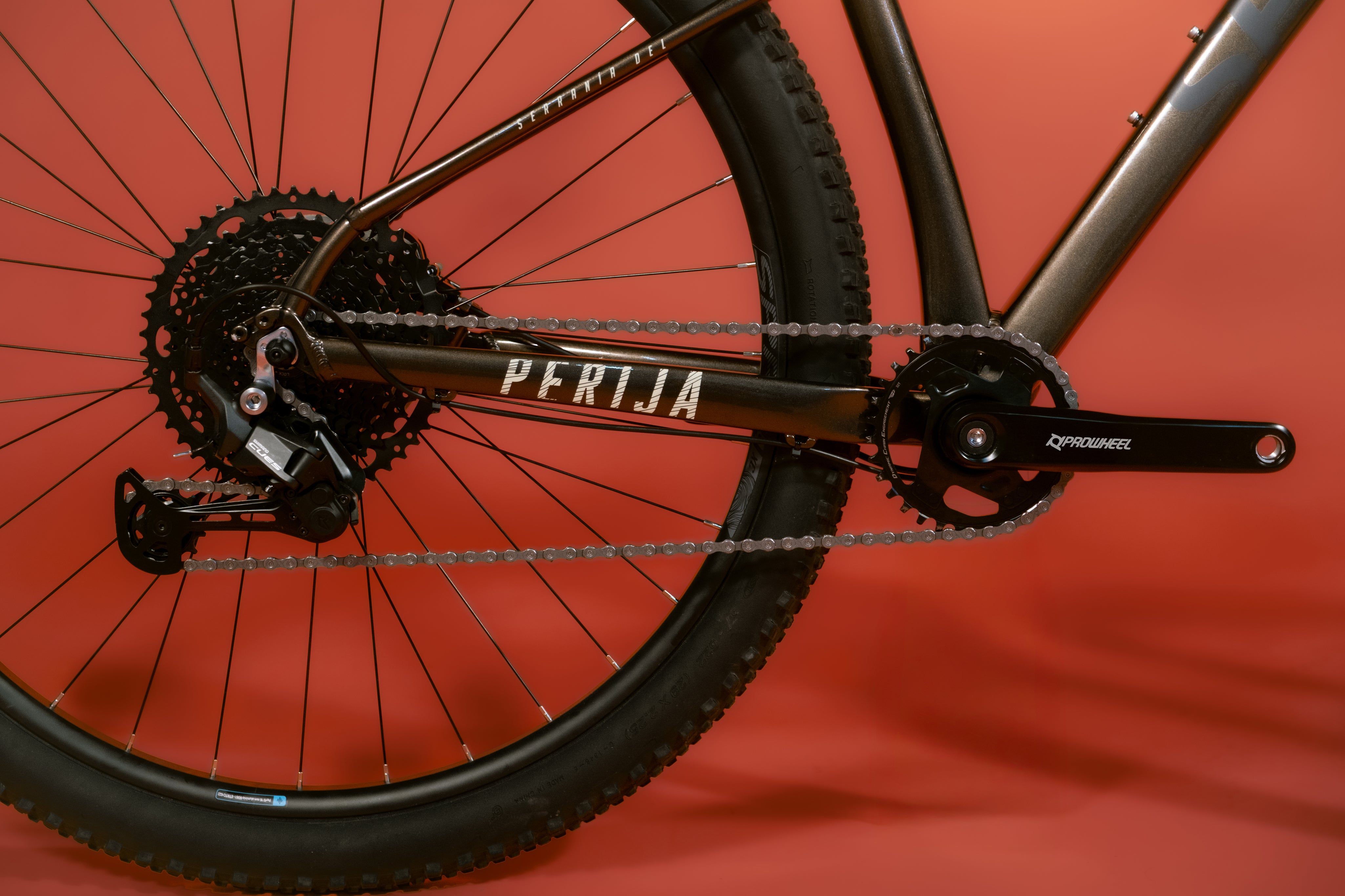 Bicicleta de MTB en aluminio GAIA PERIJÁ Grupo Shimano Cues 11 velocidades