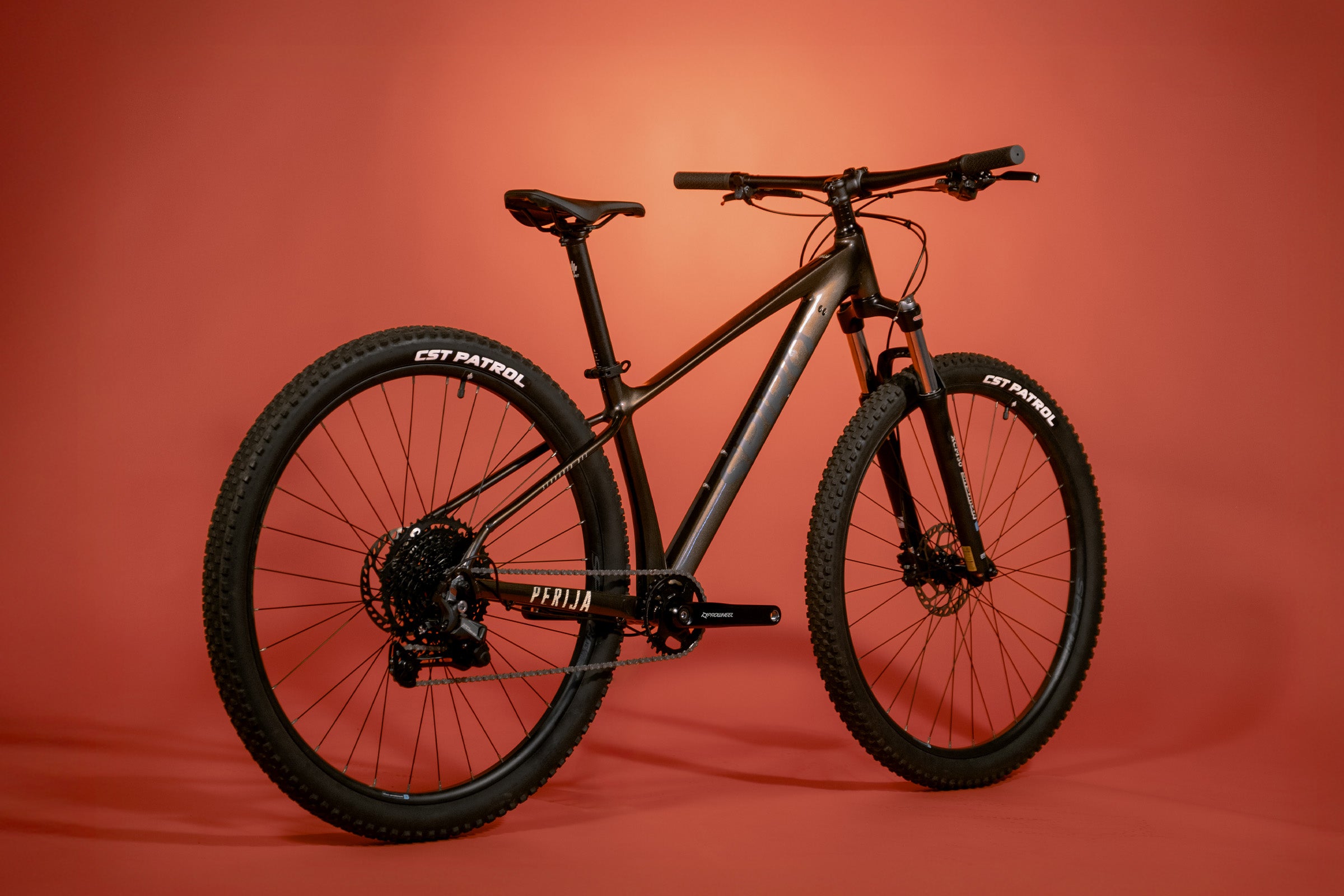 Bicicleta de MTB en aluminio GAIA PERIJÁ Grupo Shimano Cues 11 velocidades