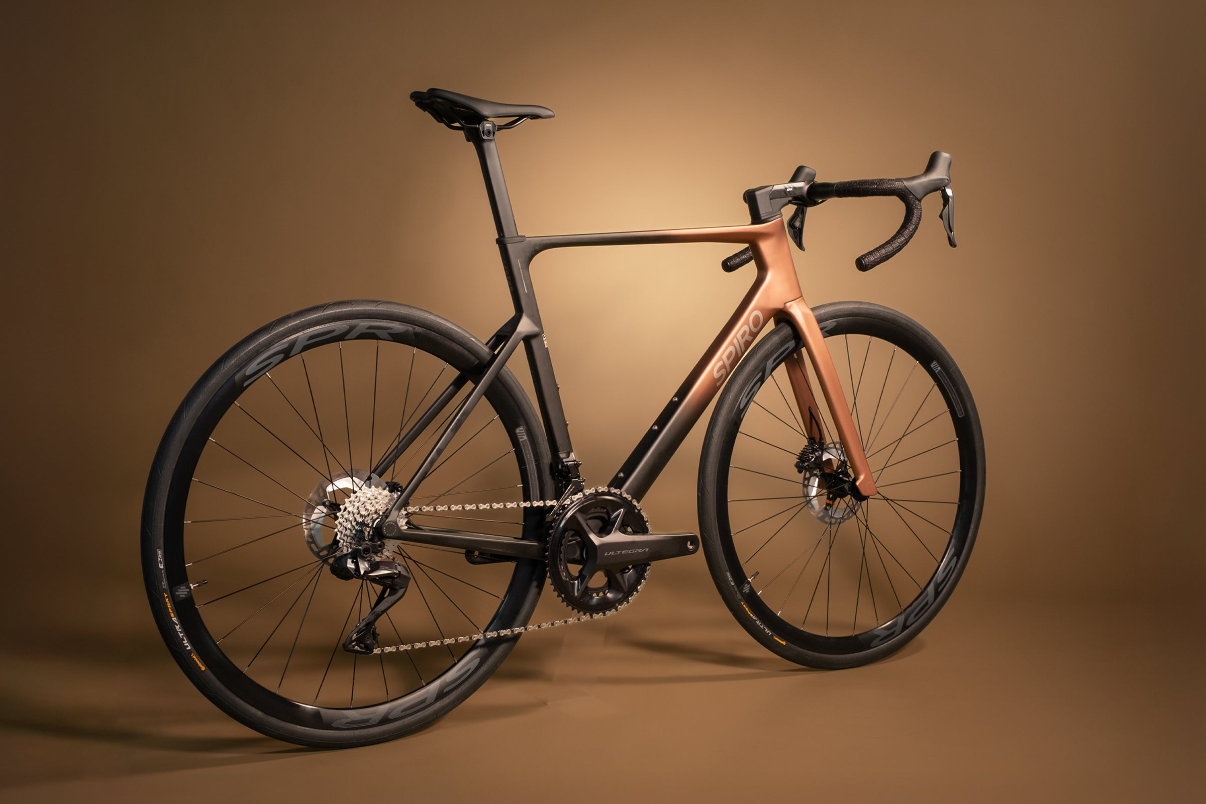 Bicicleta de ruta en carbono LEGEND BALAY Grupo Ultegra DI2 12 velocidades