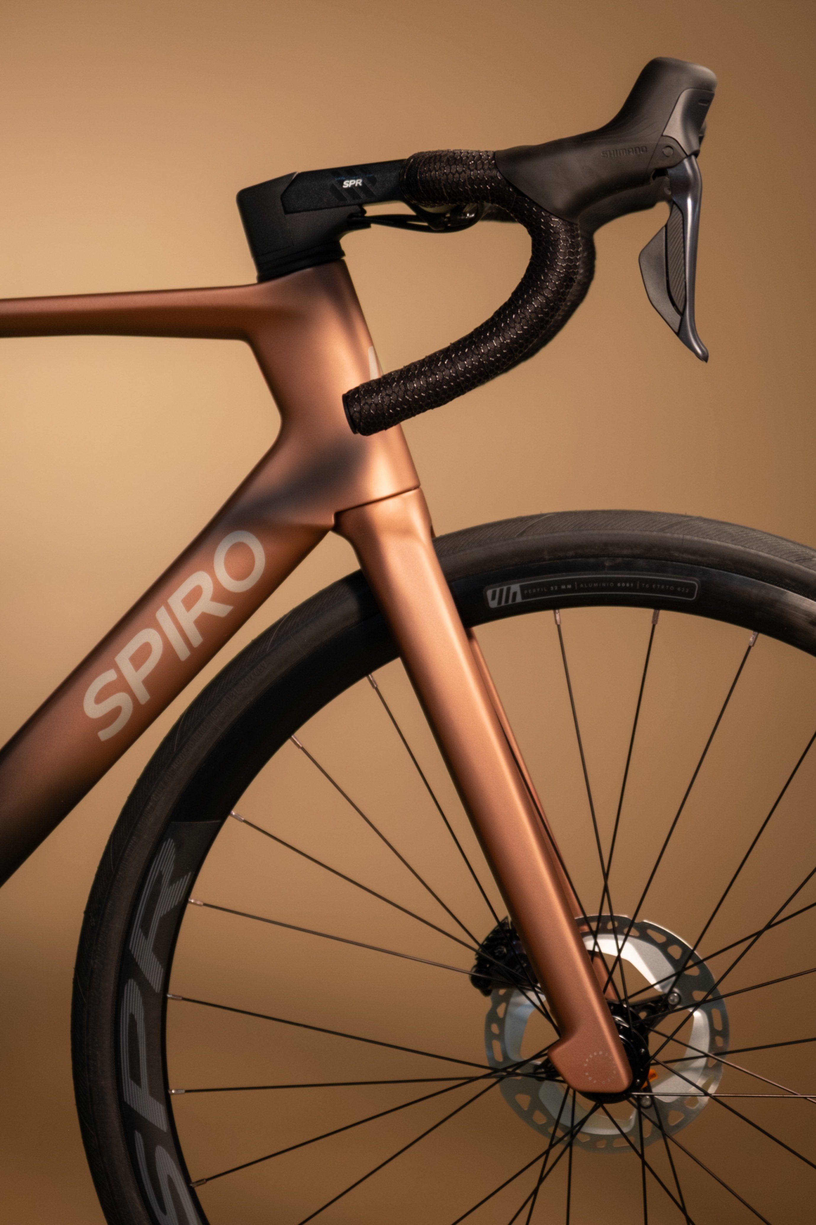 Bicicleta de ruta en carbono LEGEND BALAY Grupo Ultegra DI2 12 velocidades