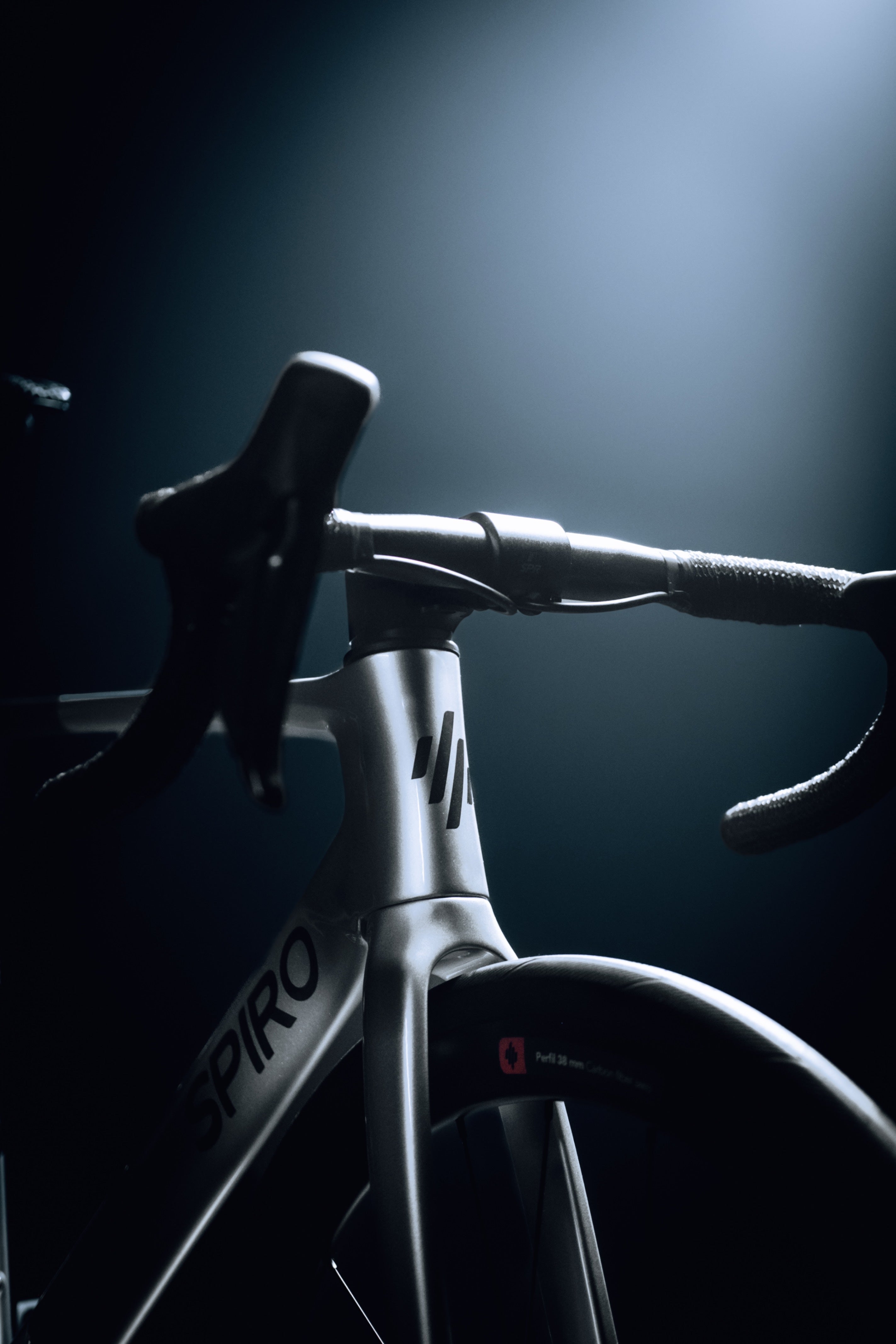 Bicicleta de ruta en carbono LEGEND TUMBAGA Grupo Ultegra DI2 12 velocidades