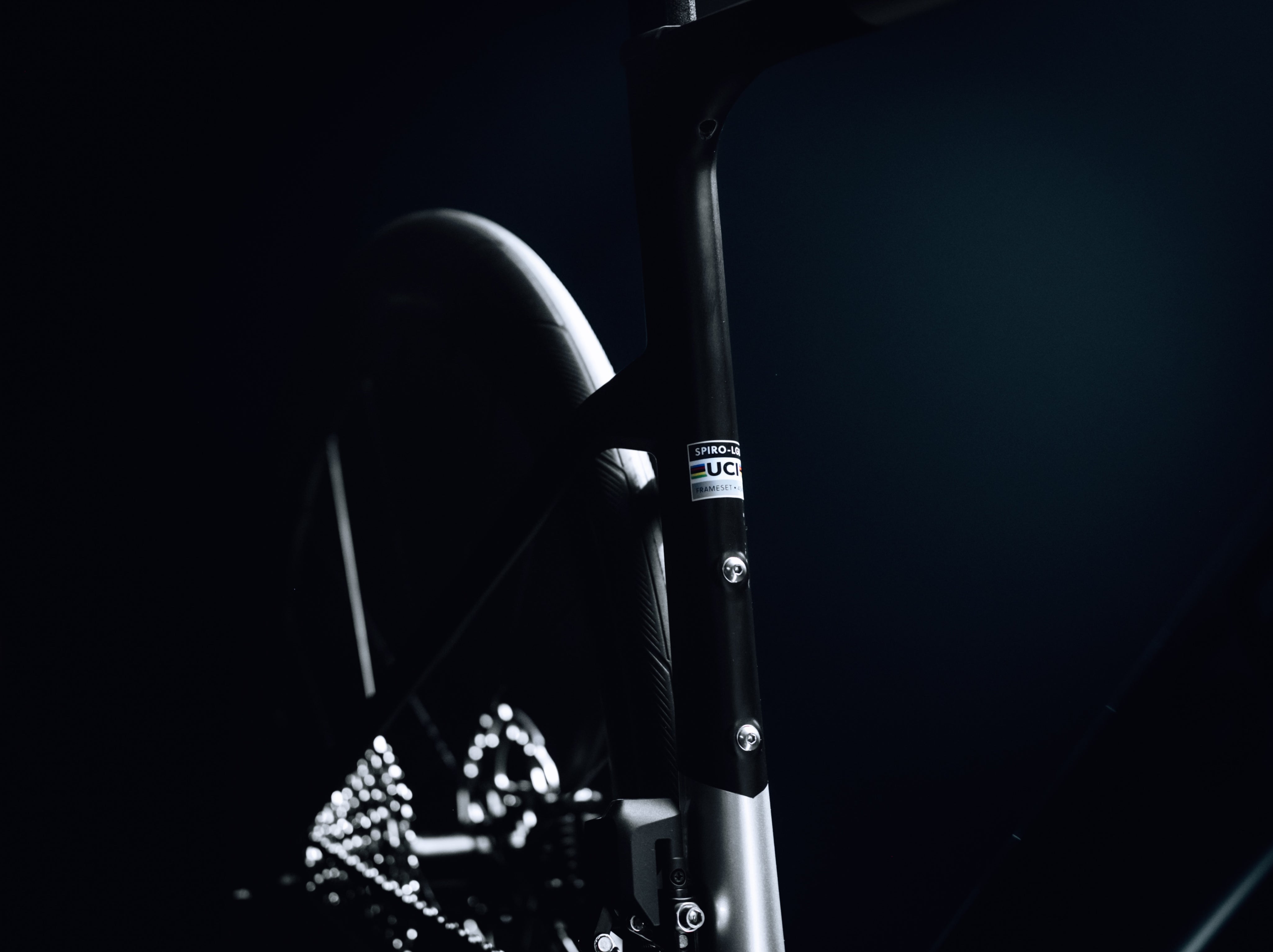 Bicicleta de ruta en carbono LEGEND TUMBAGA Grupo Ultegra DI2 12 velocidades