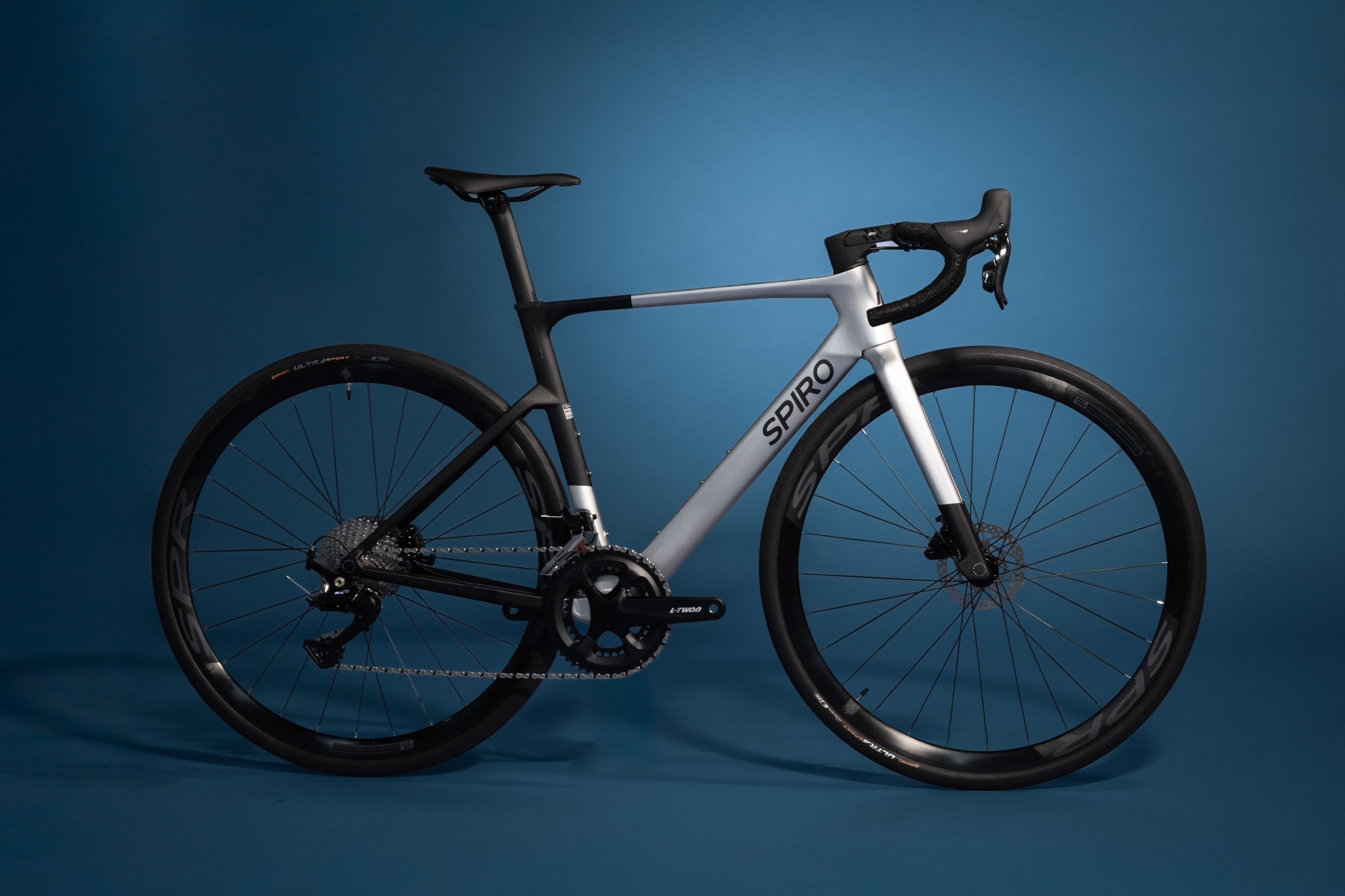 bicicleta_ruta_legend_tumbaga_ltwoo-rx_mecanico_12v_lateral-completa_a3e5470f-f5c7-433a-89b6-5bcc24a4a069.jpg