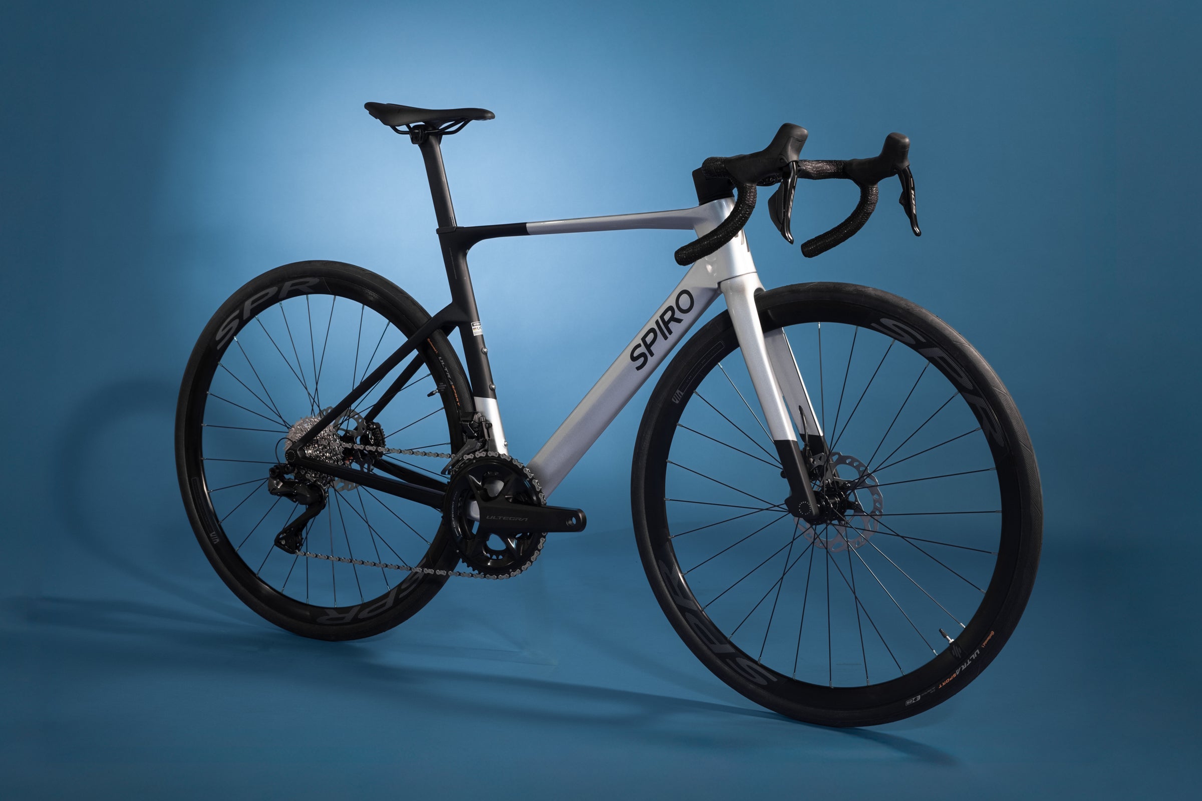 Bicicleta de ruta en carbono LEGEND TUMBAGA Grupo Ultegra DI2 12 velocidades